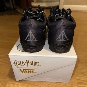 Deathly Hollows Harry Potter vans